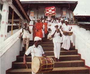 procession from Maha Saman Devale to Sri Pada